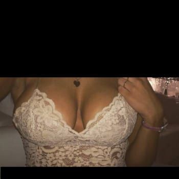 Saina - Femme trans à Vercorin Profil de Saina, 37 ans, Femme trans à Vercorin (Valais)